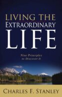 9781400280087 Living The Extraordinary Life