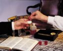 9780805404333 Basic Portable Communion Set